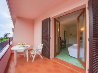 LE CAMERE DELL'HOTEL DELFINO ALL'ISOLA D'ELBA1